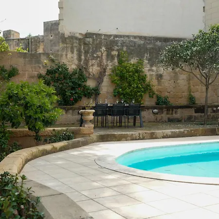 Historic With A Private Pool موستا