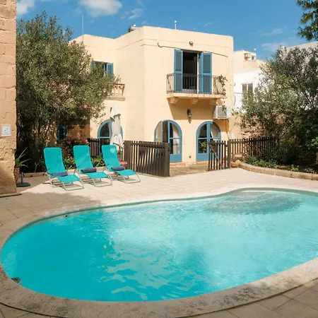 Historic With A Private Pool Mosta