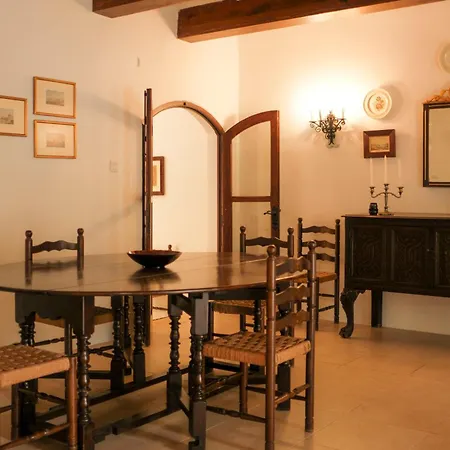 Historic With A Private Pool Mosta