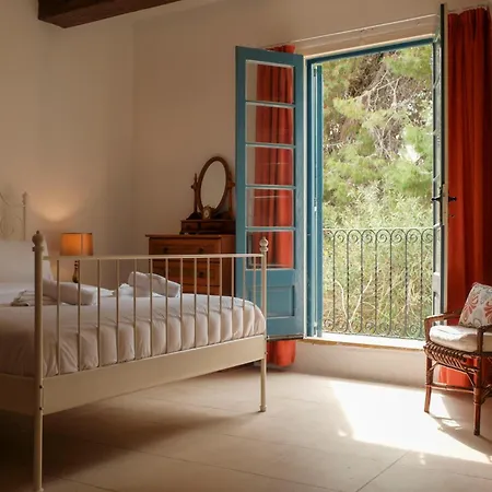 Historic With A Private Pool موستا