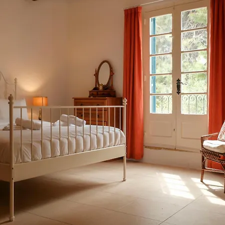 Historic With A Private Pool * موستا