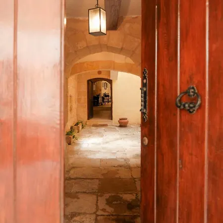 Historic With A Private Pool Villa Mosta